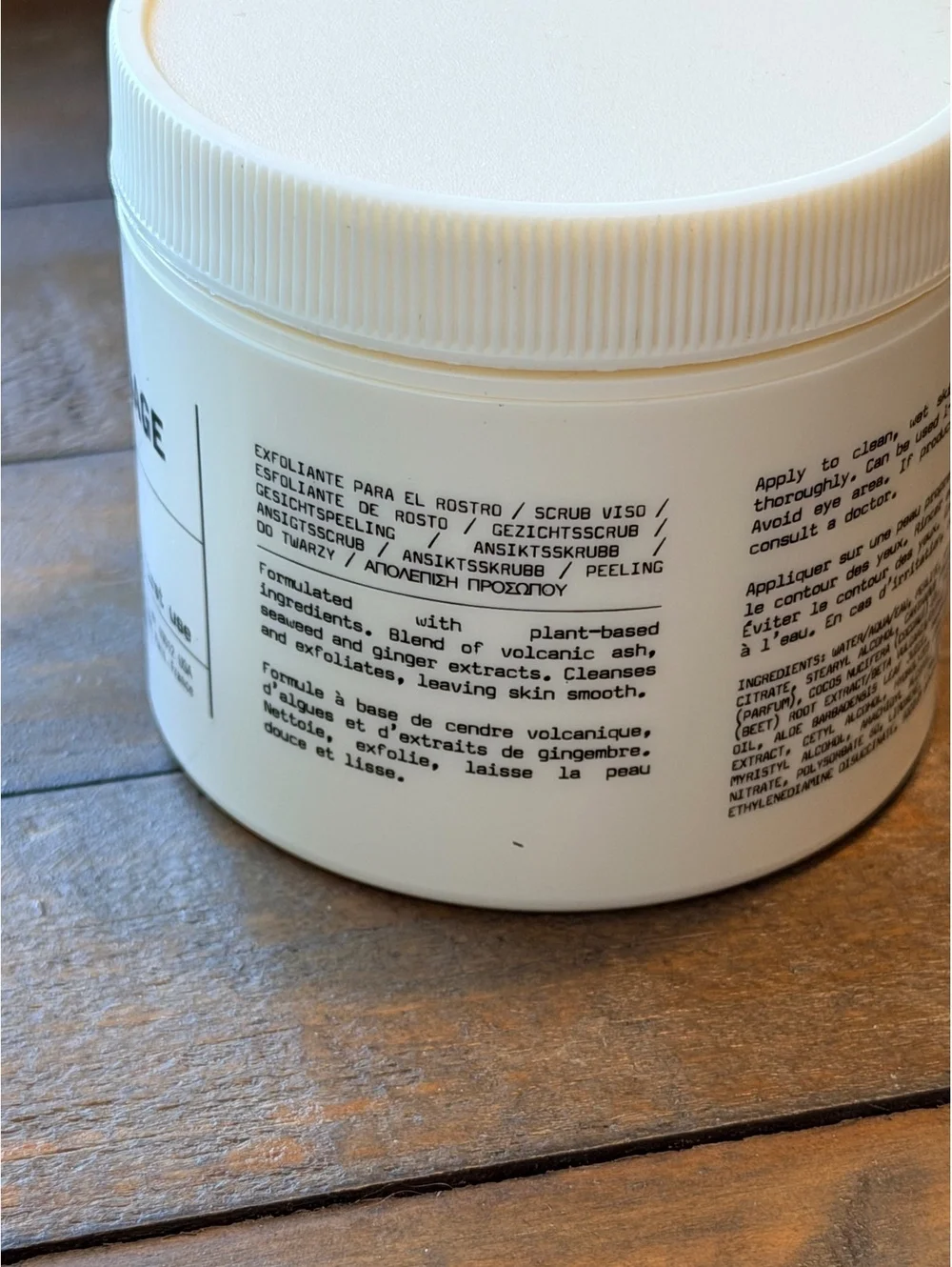 Le Labo Face Scrub Exfoliant Visage Basil Ginger 125ml / 4.2 oz Exfoliant $65